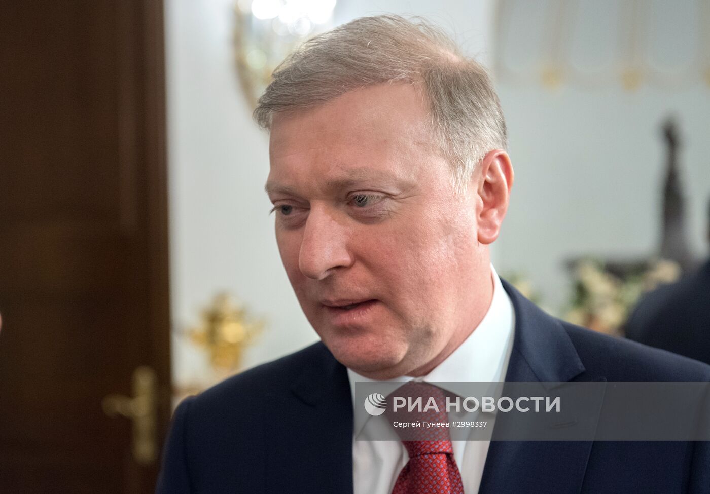 Президент РФ В. Путин провел встречу с представителями российских деловых кругов