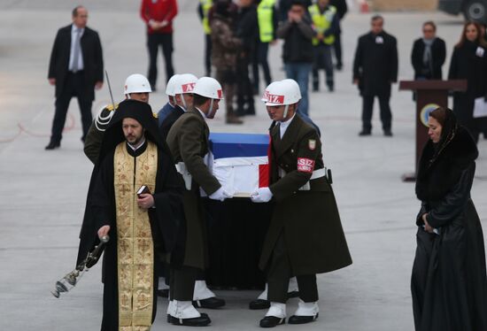 Прощание с российским послом А. Карловым в аэропорту Анкары