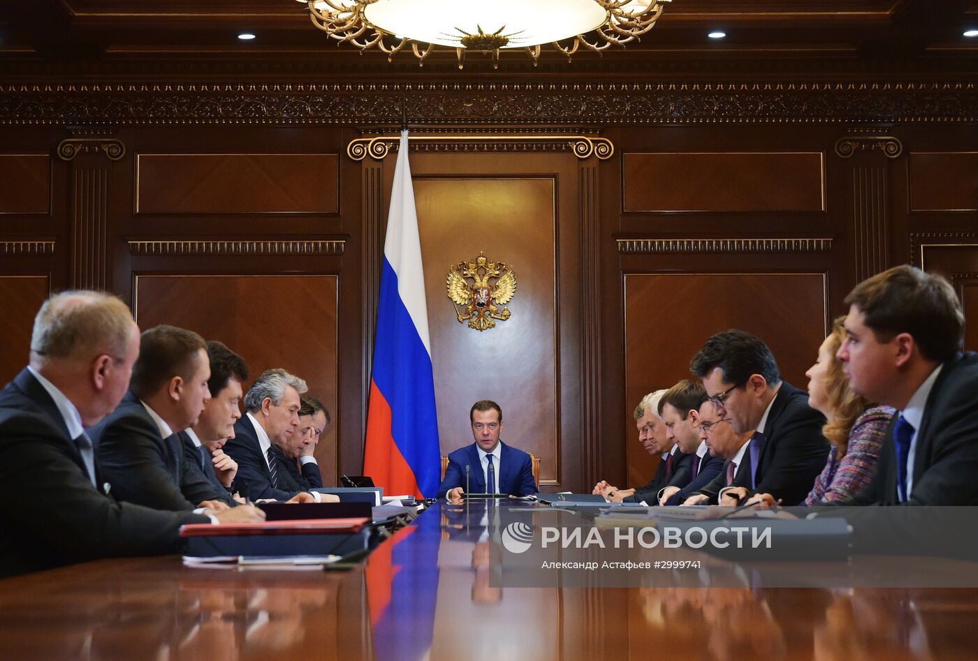 Премьер-министр РФ Д. Медведев провел заседание наблюдательного совета ВЭБ