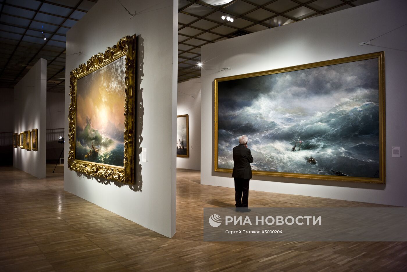 Показ выставки "Иван Айвазовский. К 200-летию со дня рождения"