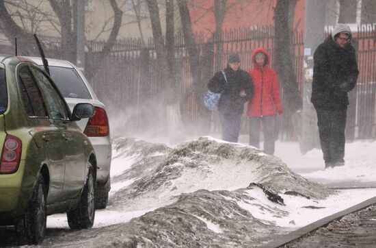 Снегопад во Владивостоке