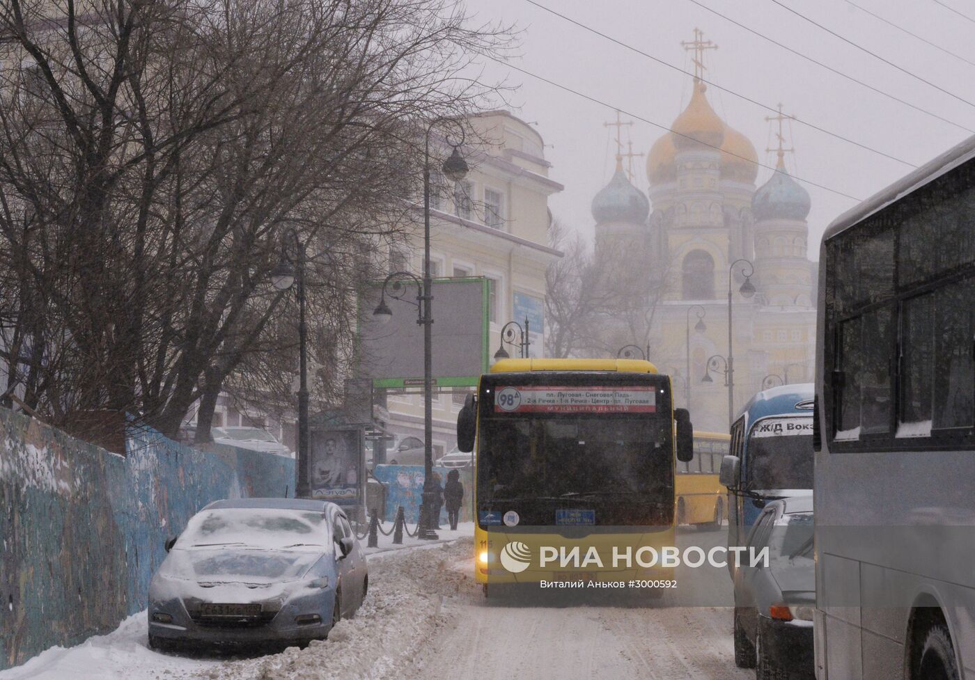 Снегопад во Владивостоке