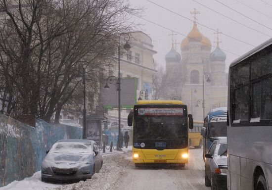 Снегопад во Владивостоке