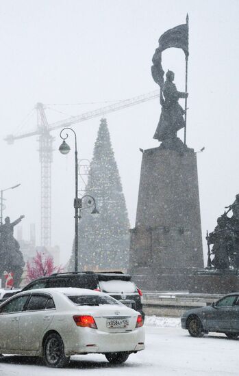 Снегопад во Владивостоке