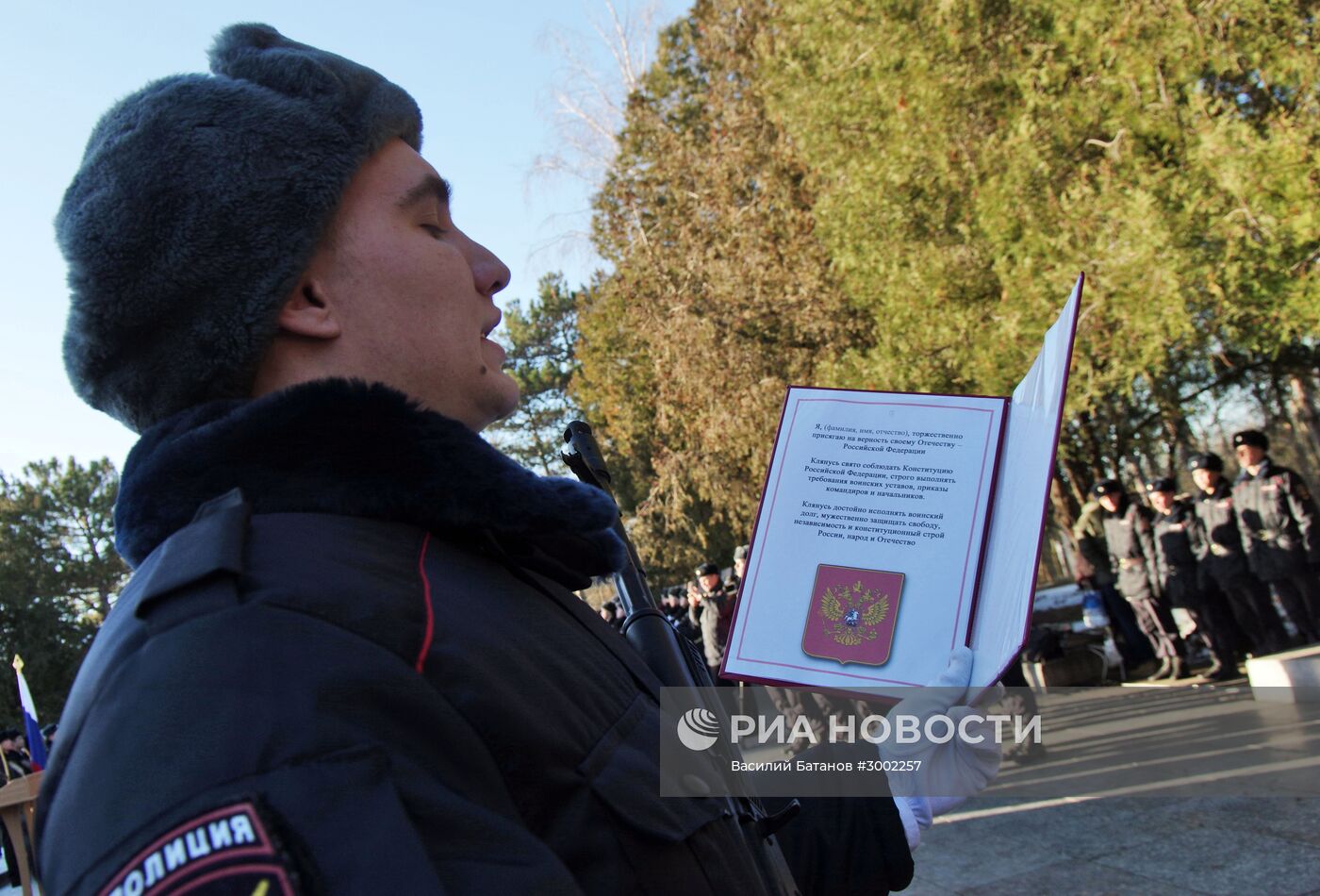 Принятие присяги призывниками национальной гвардии РФ в Крыму