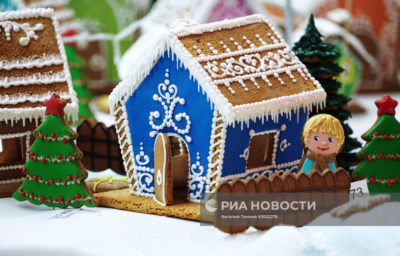 Краснодарские кондитеры изготовили самую большую в стране пряничную деревню