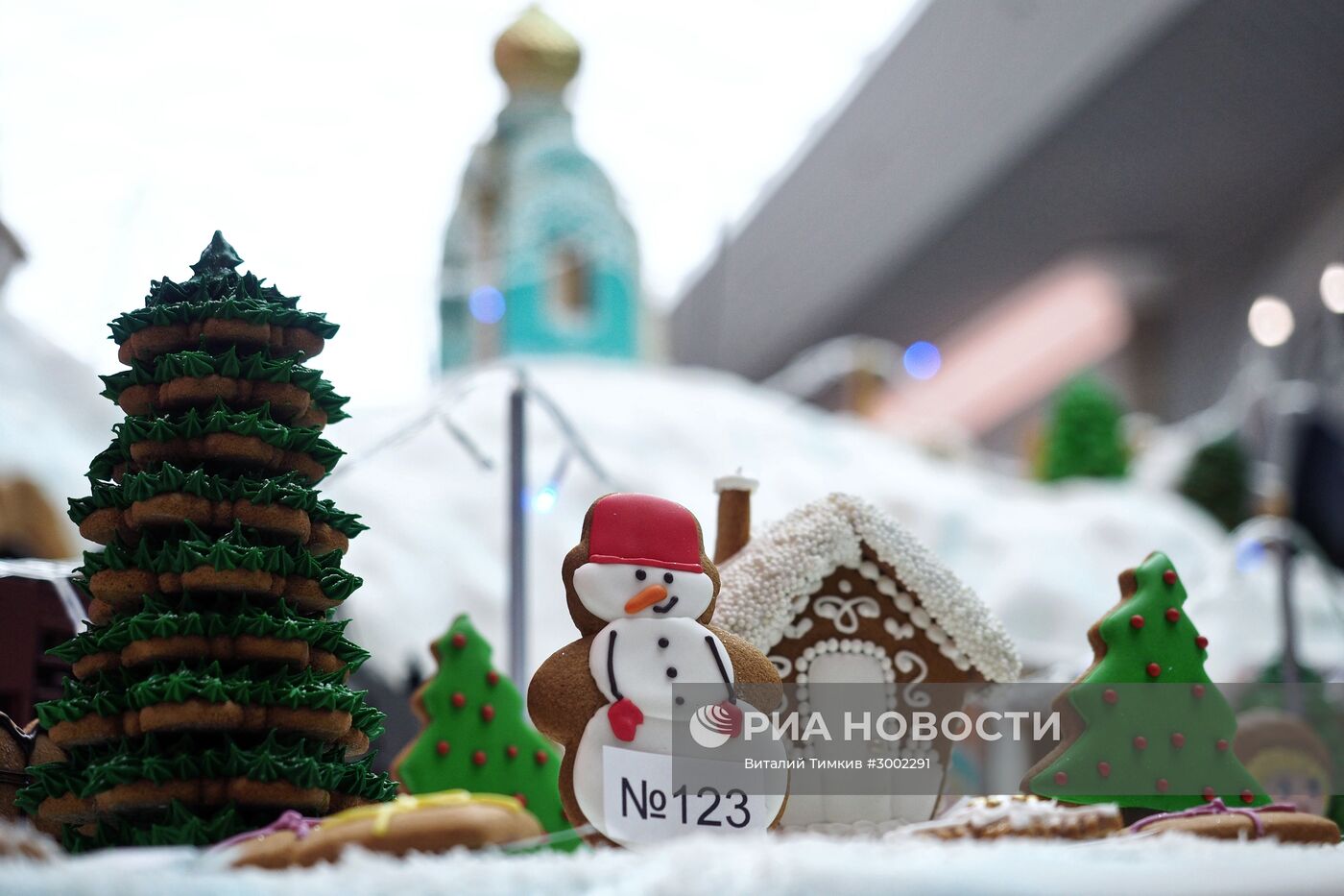 Краснодарские кондитеры изготовили самую большую в стране пряничную деревню