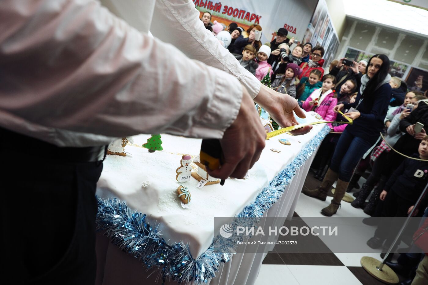 Краснодарские кондитеры изготовили самую большую в стране пряничную деревню