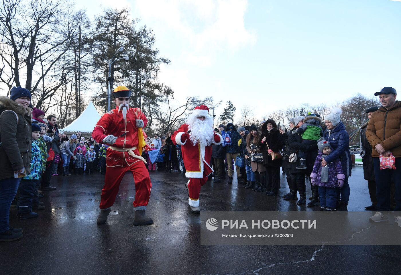 Предновогодние игры "Дед Мороз против Санта-Клауса"