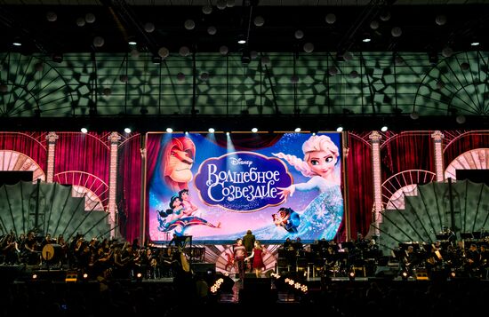 Новогоднее концертное шоу "Волшебное созвездие Disney"