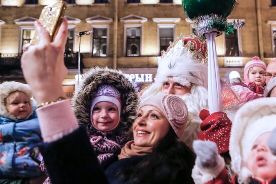 Всероссийский Дед Мороз посетил Санкт-Петербург