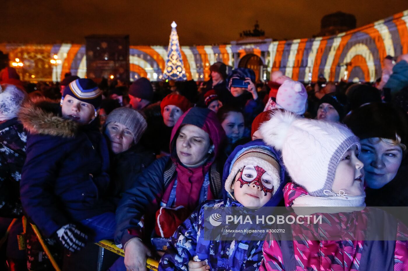 Всероссийский Дед Мороз посетил Санкт-Петербург