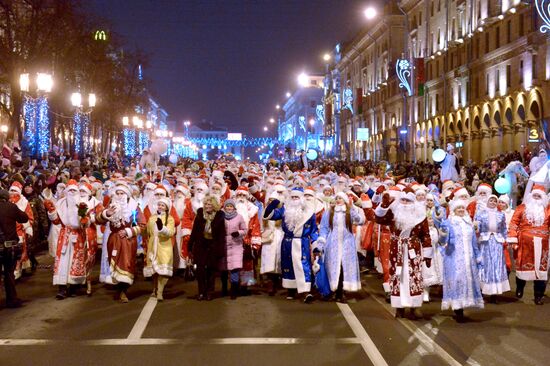 Парад Дедов Морозов в Минске