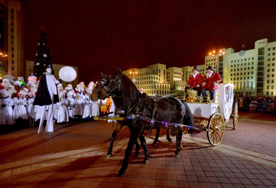 Парад Дедов Морозов в Минске