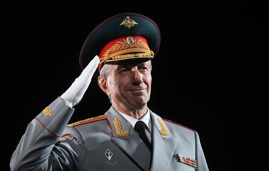 Главный военный дирижер РФ Валерий Халилов погиб при крушении самолёта Ту-154 в Сочи