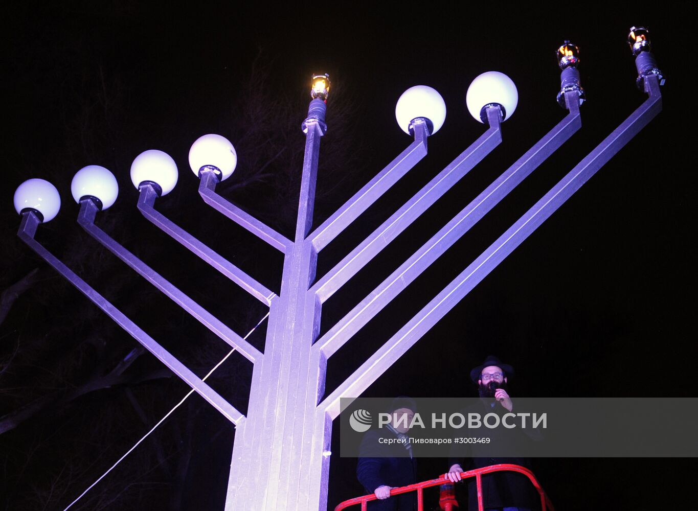 Празднование Хануки в городах России