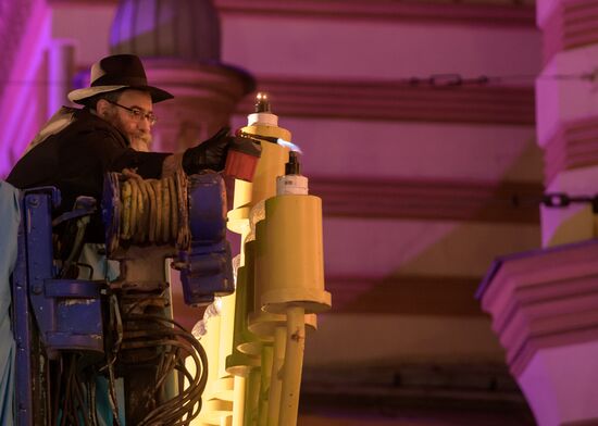 Празднование Хануки в городах России