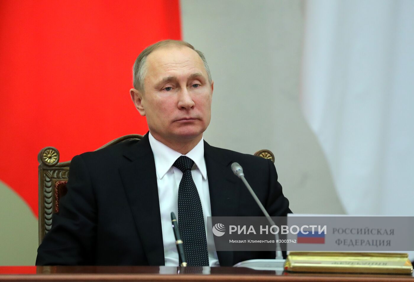 Президент РФ В. Путин принимает участие в заседании ВЕЭС и сессии Совета коллективной безопасности ОДКБ в Санкт-Петербурге