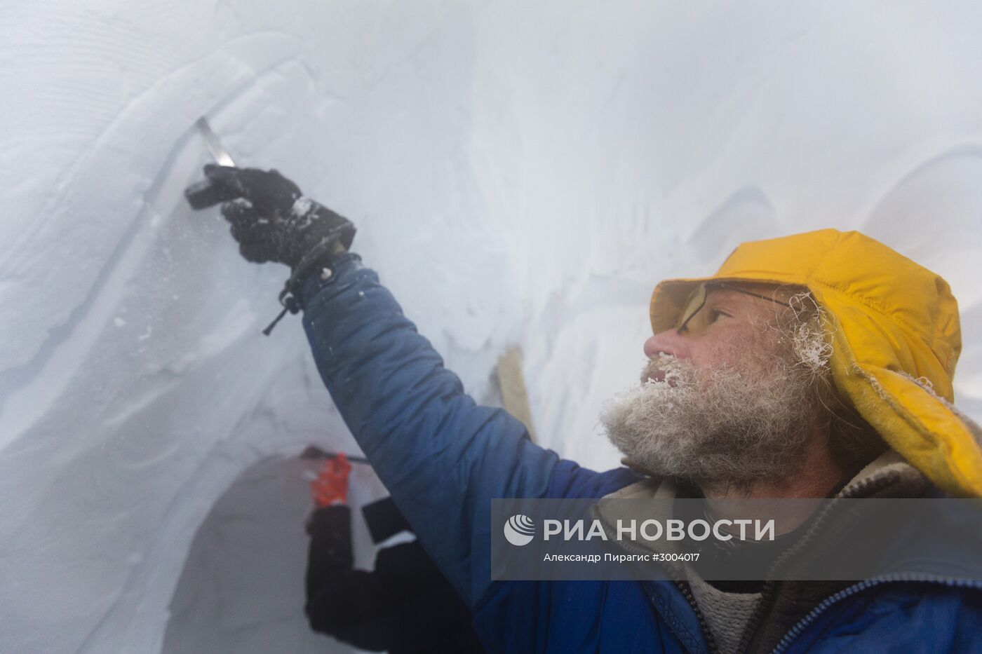 Открытие единственного в России иглу-отеля на Камчатке