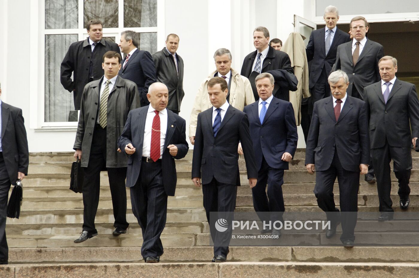 Посещение Д.Медведевым института ядерных исследований в Дубне