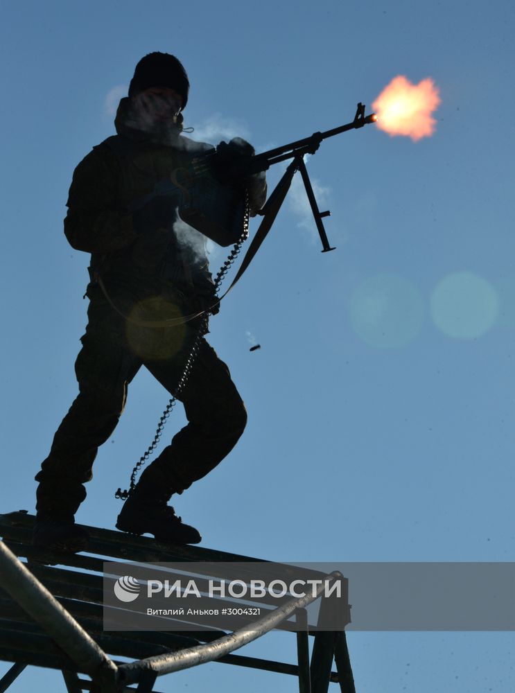 Тренировка бойцов разведывательной роты мотострелковой бригады 5-й общевойсковой армии в Приморском крае