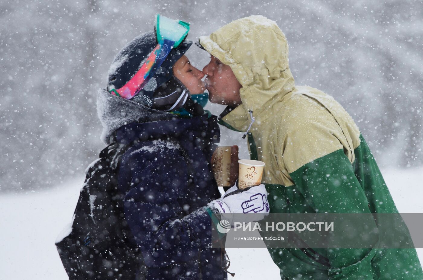 Открытие сезона на горнолыжном курорте "Горки Город" в Сочи