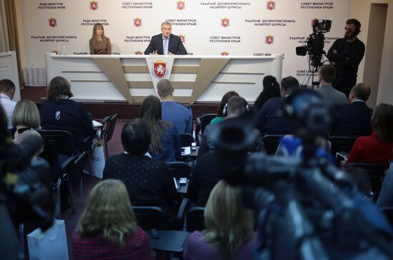 Итоговая пресс-конференция главы Республики Крым С. Аксенова