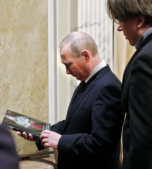 Встреча президента РФ В. Путина со съёмочной группой фильма "Викинг"