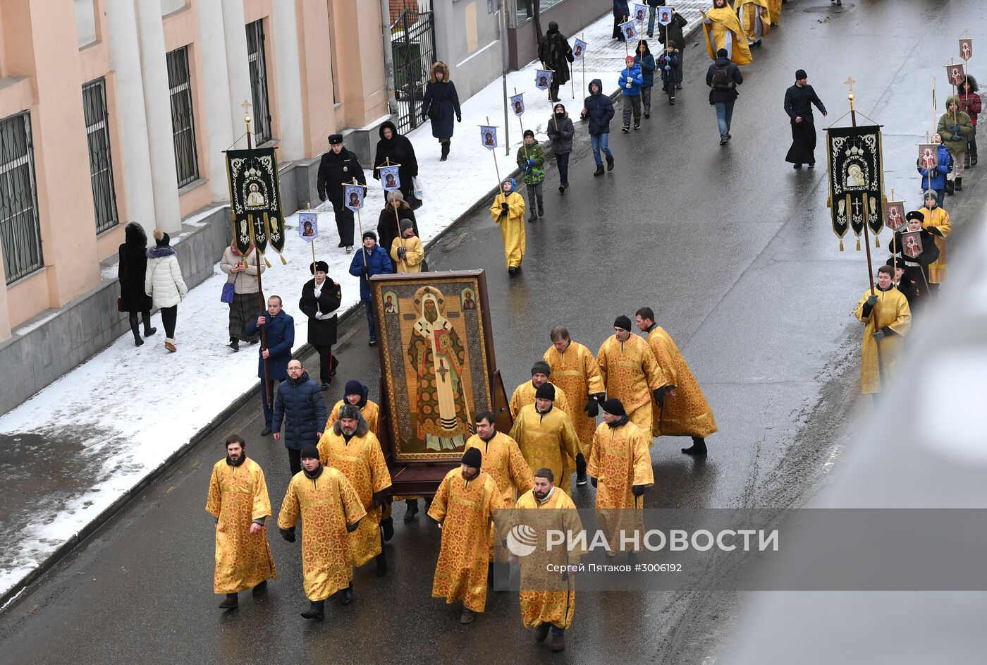 Крестный ход памяти святителя Петра в Москве