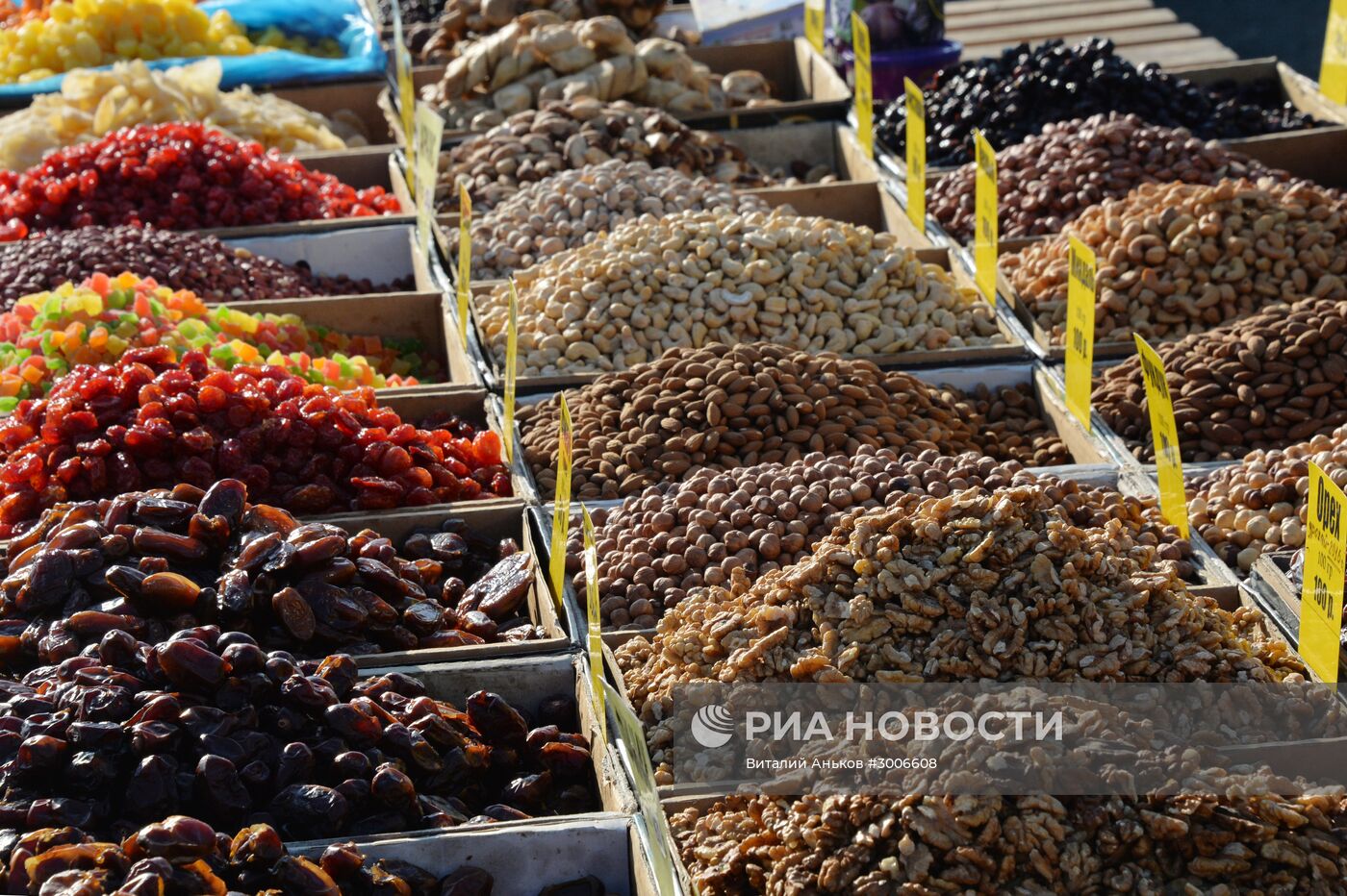 Продовольственная рождественская ярмарка во Владивостоке