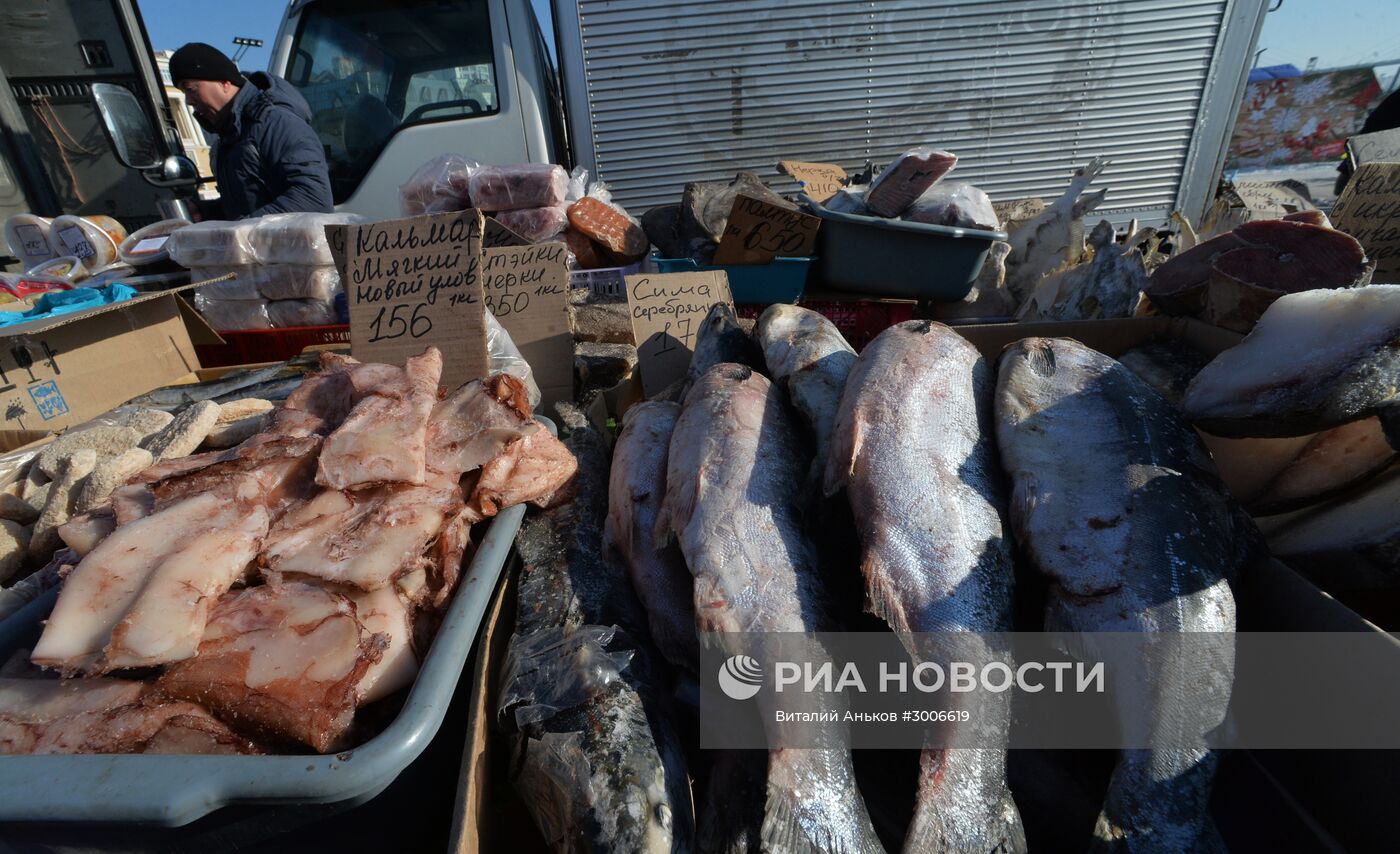 Продовольственная рождественская ярмарка во Владивостоке