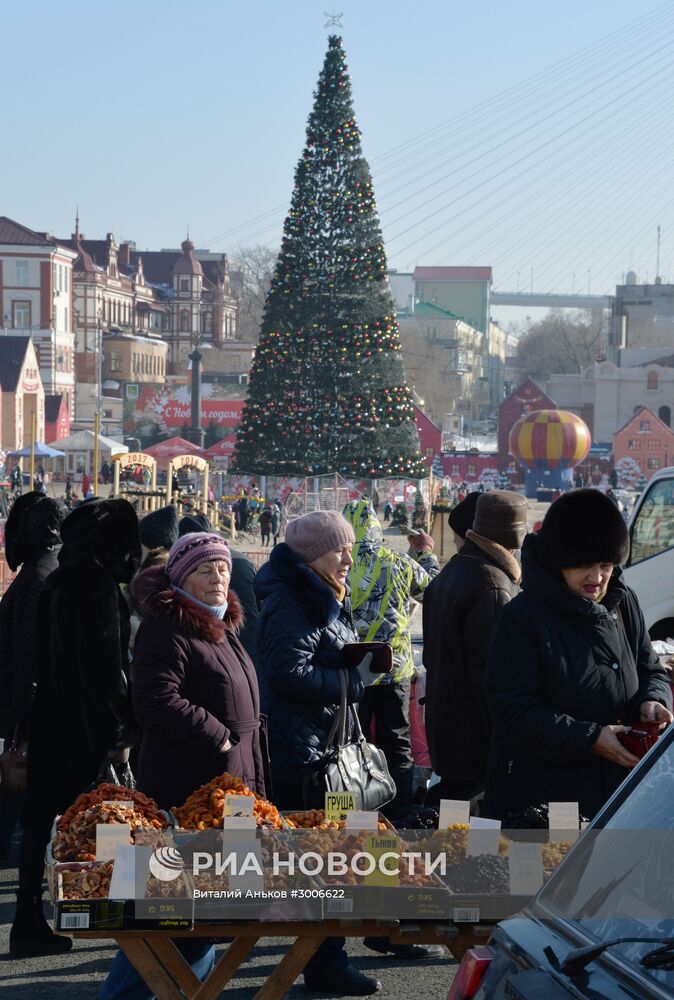 Продовольственная рождественская ярмарка во Владивостоке