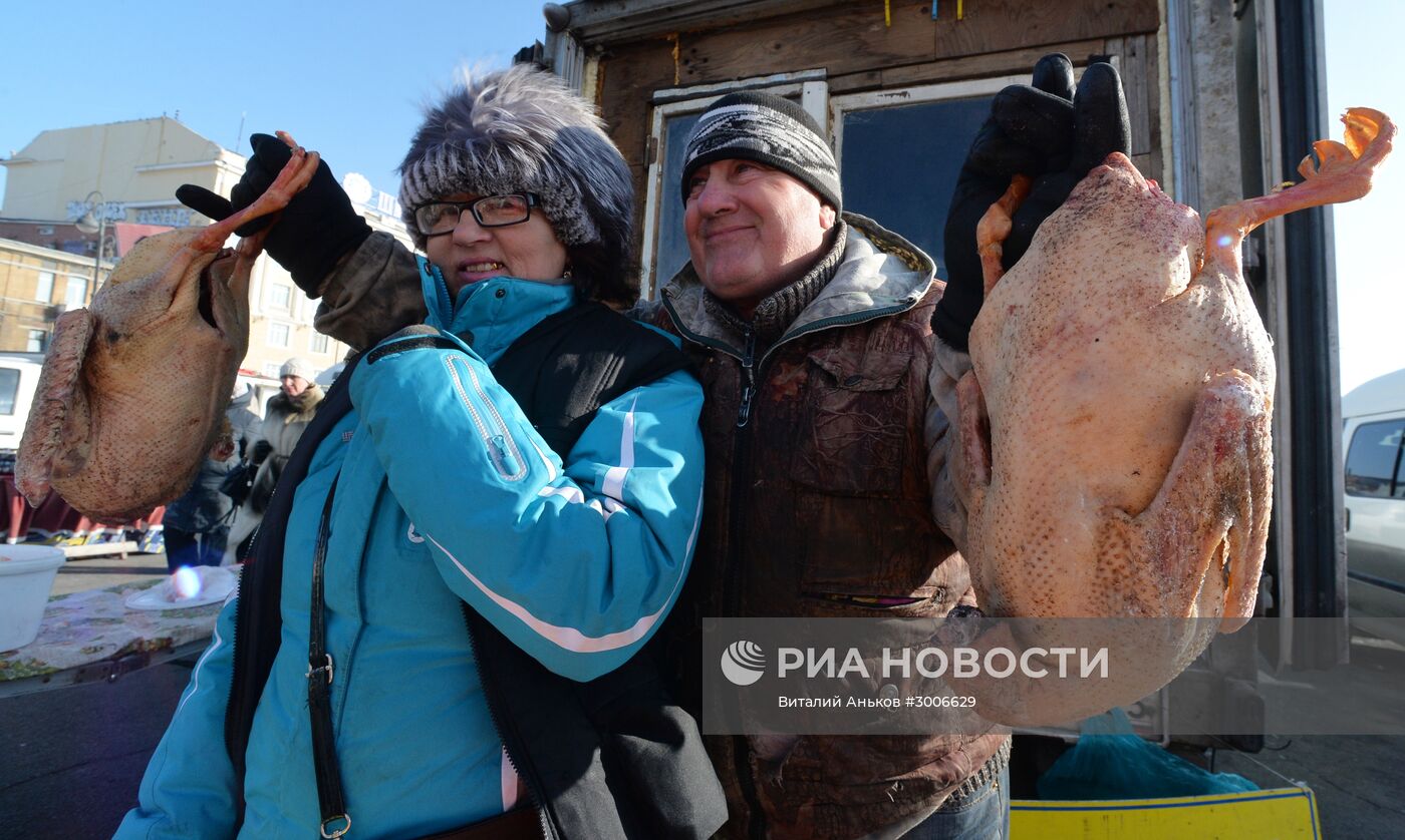 Продовольственная рождественская ярмарка во Владивостоке