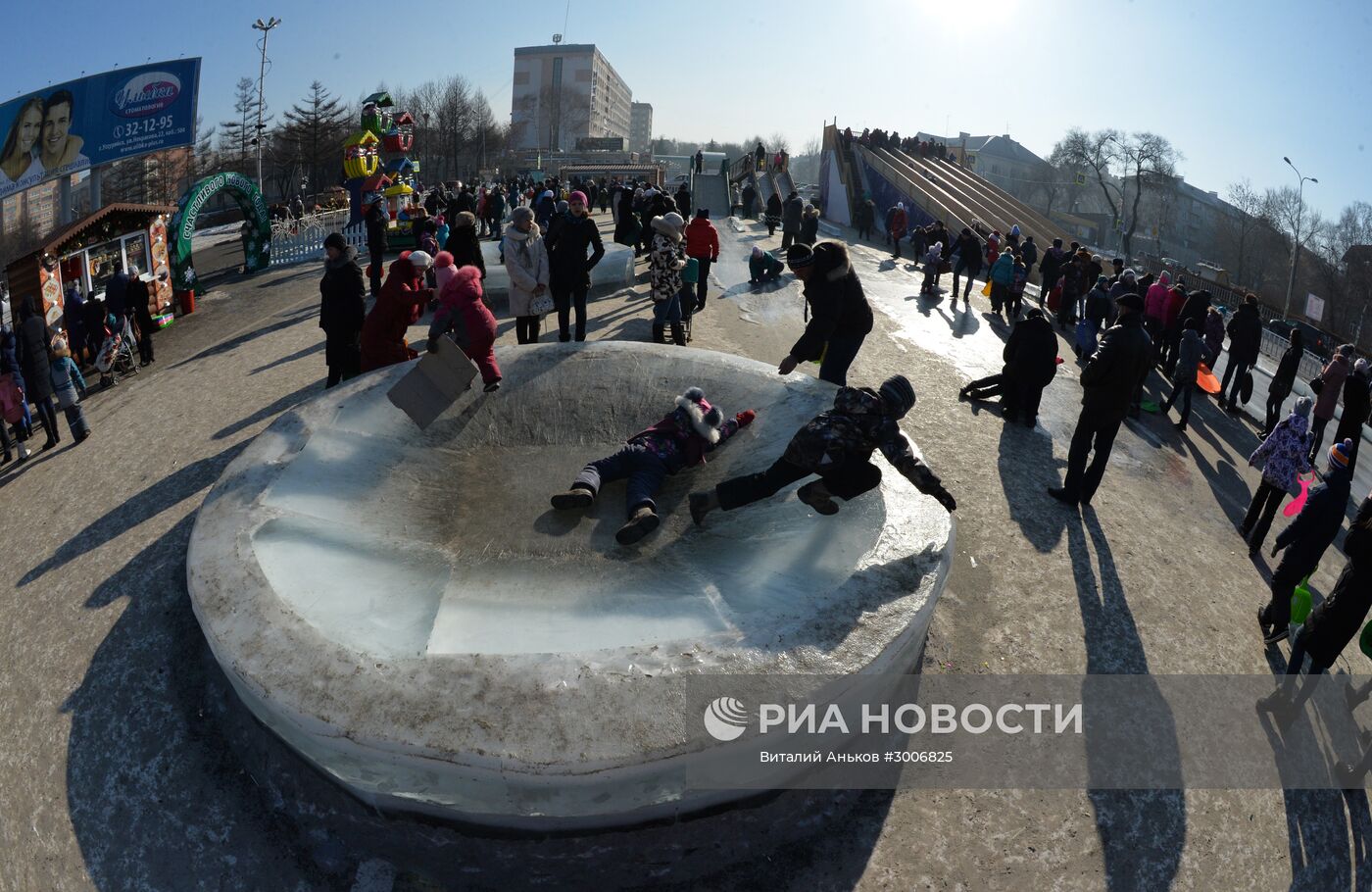 Народные гуляния в Уссурийске