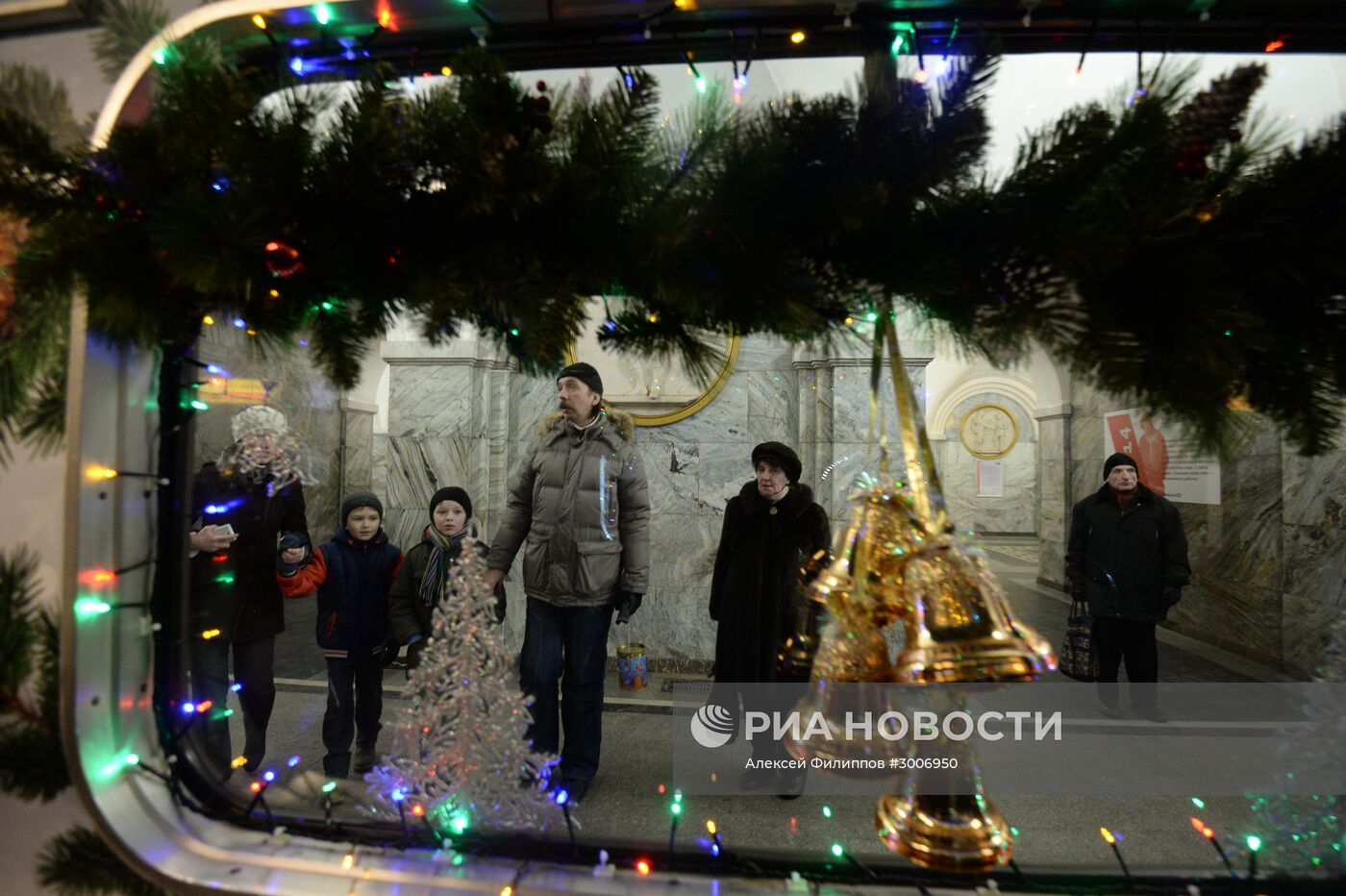 Презентация Рождественского вагона в составе Новогоднего поезда Московского метрополитена