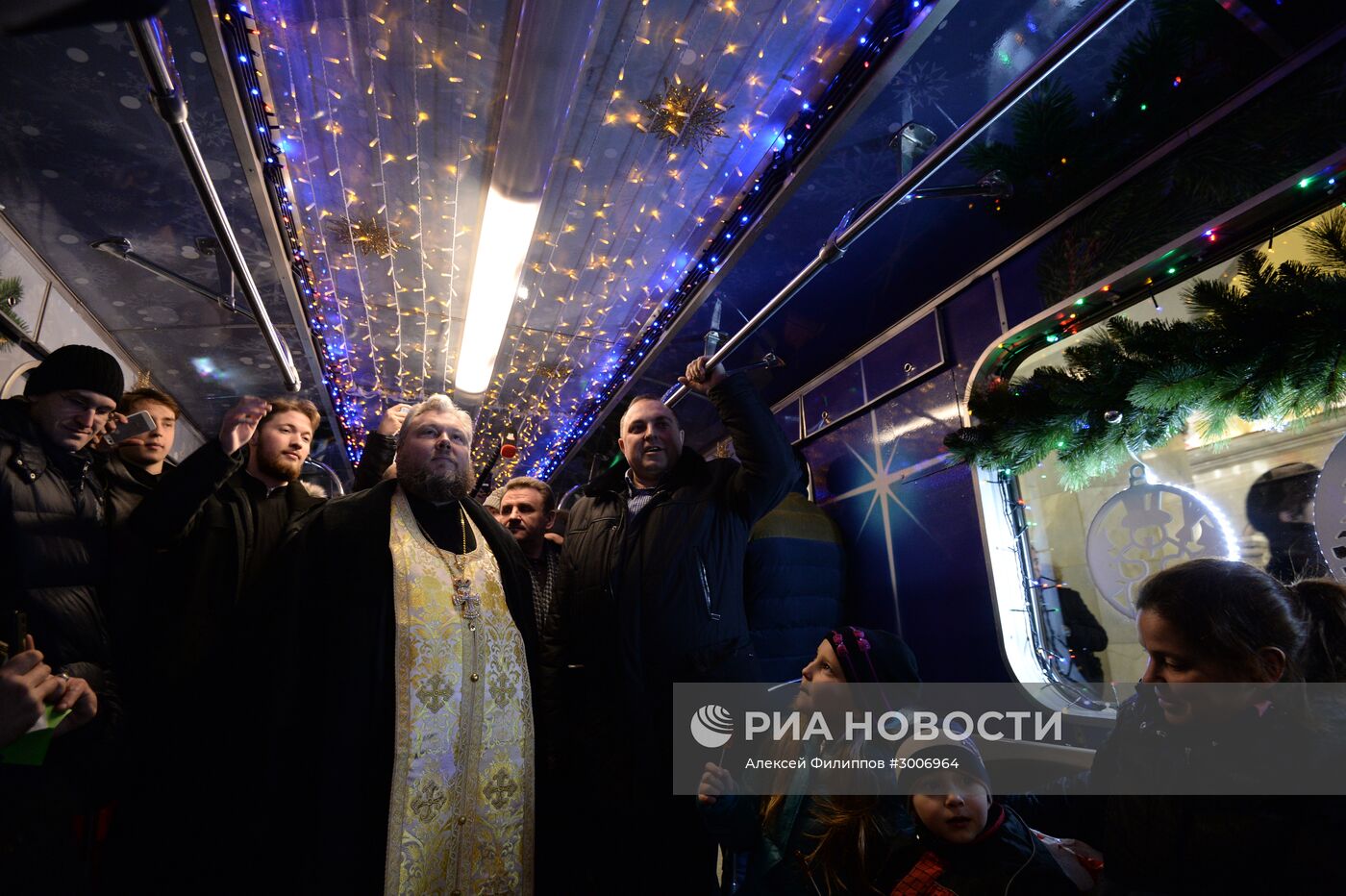 Презентация Рождественского вагона в составе Новогоднего поезда Московского метрополитена