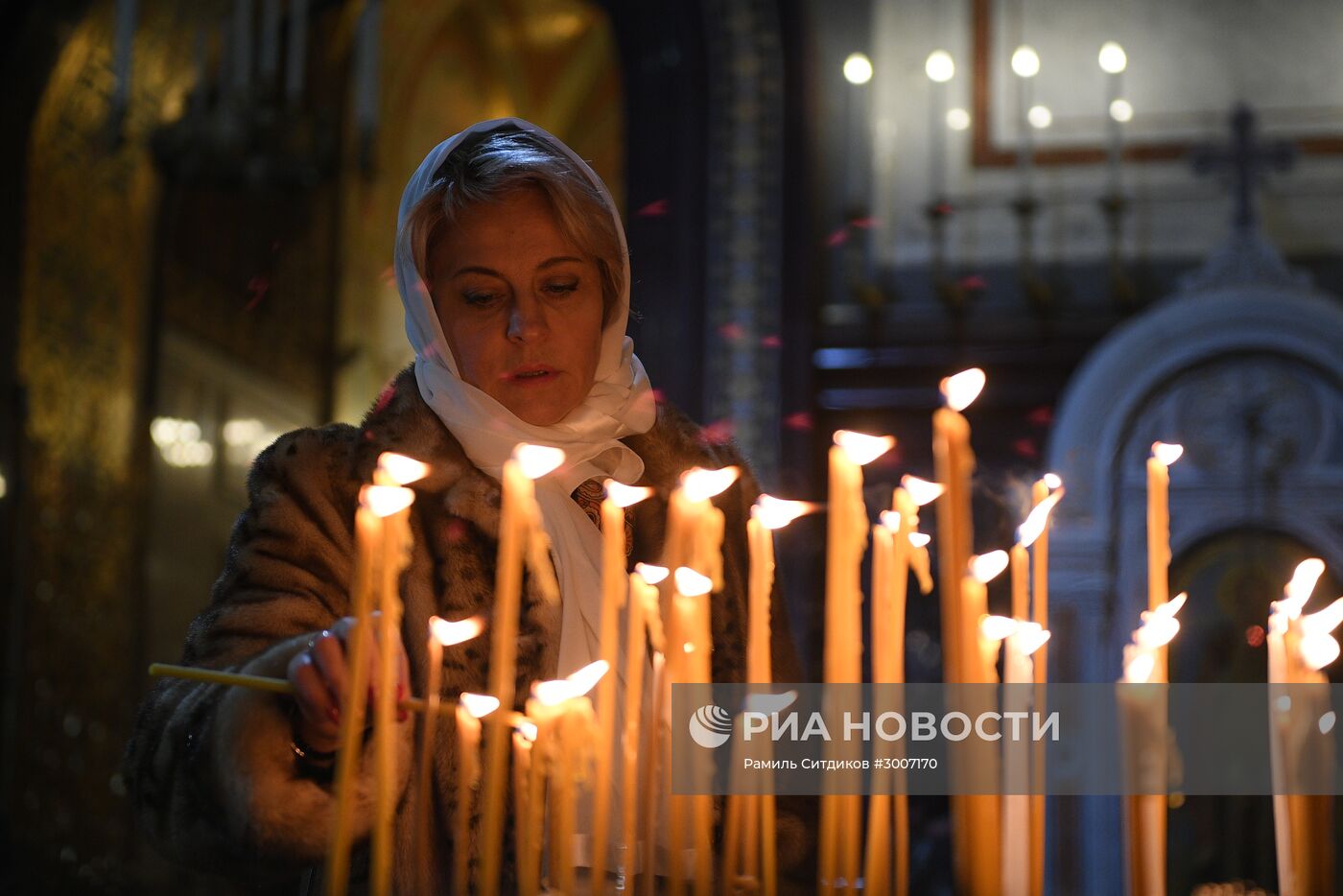 Рождественское богослужение в храме Христа Спасителя