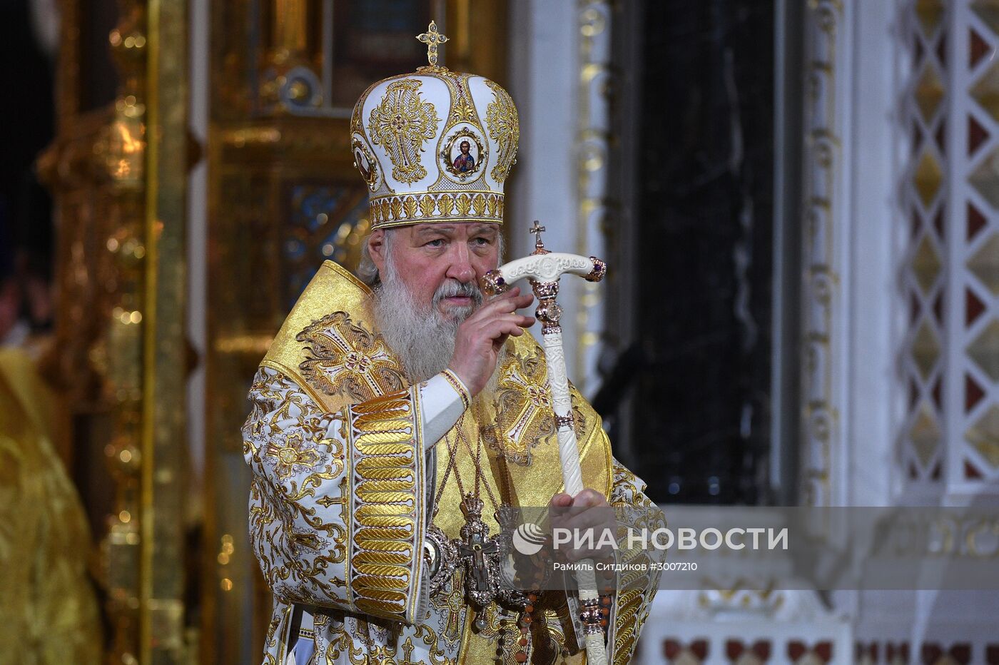 Рождественское богослужение в храме Христа Спасителя