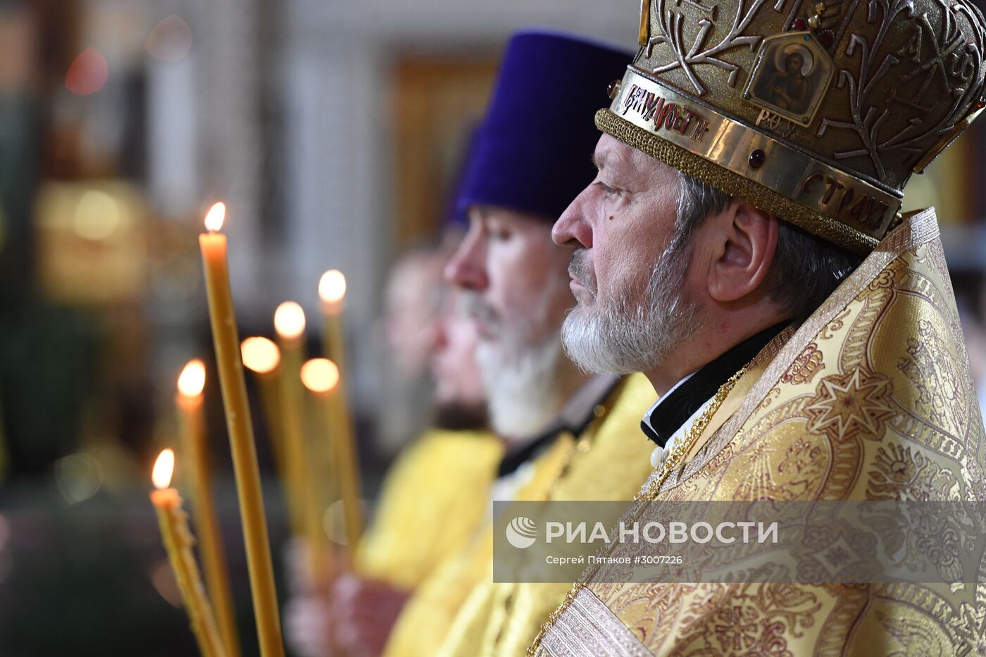 Рождественское богослужение в храме Христа Спасителя