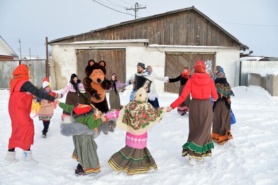 Святочные гадания и колядки в Челябинской области