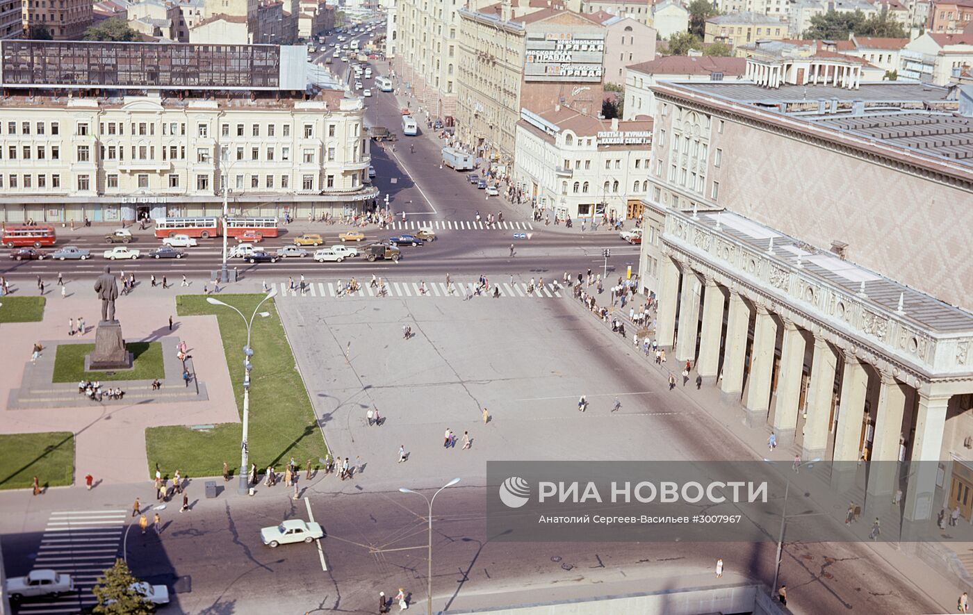Площадь Маяковского в Москве