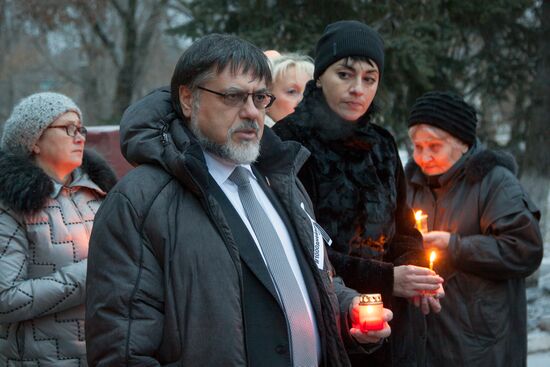 Акция и митинг в память о погибших на Донбассе