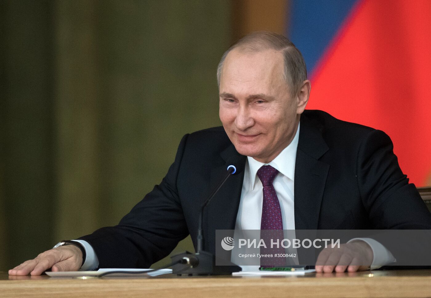 Президент РФ В. Путин на торжественном заседании в честь 295-летия российской прокуратуры