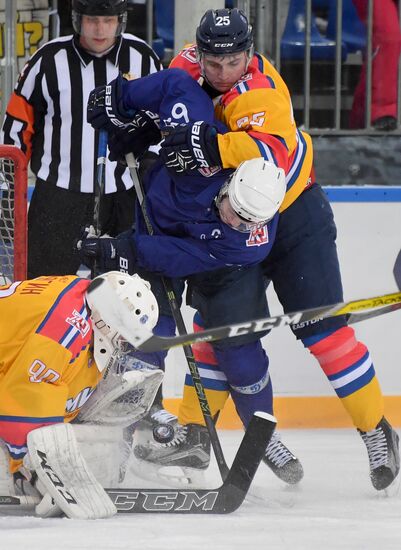 Хоккей. "Русская классика - 2017". Матч "Динамо" (Балашиха) - "Химик"