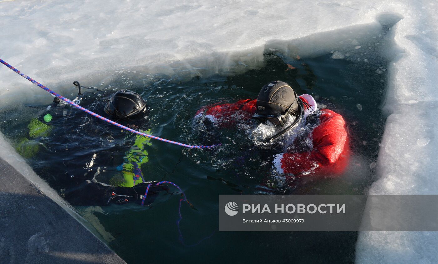 Празднование Старого Нового года на льду пролива Босфор Восточный