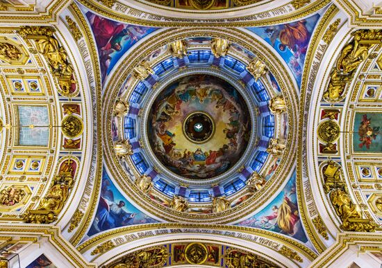 Исаакиевский собор в Санкт-Петербурге