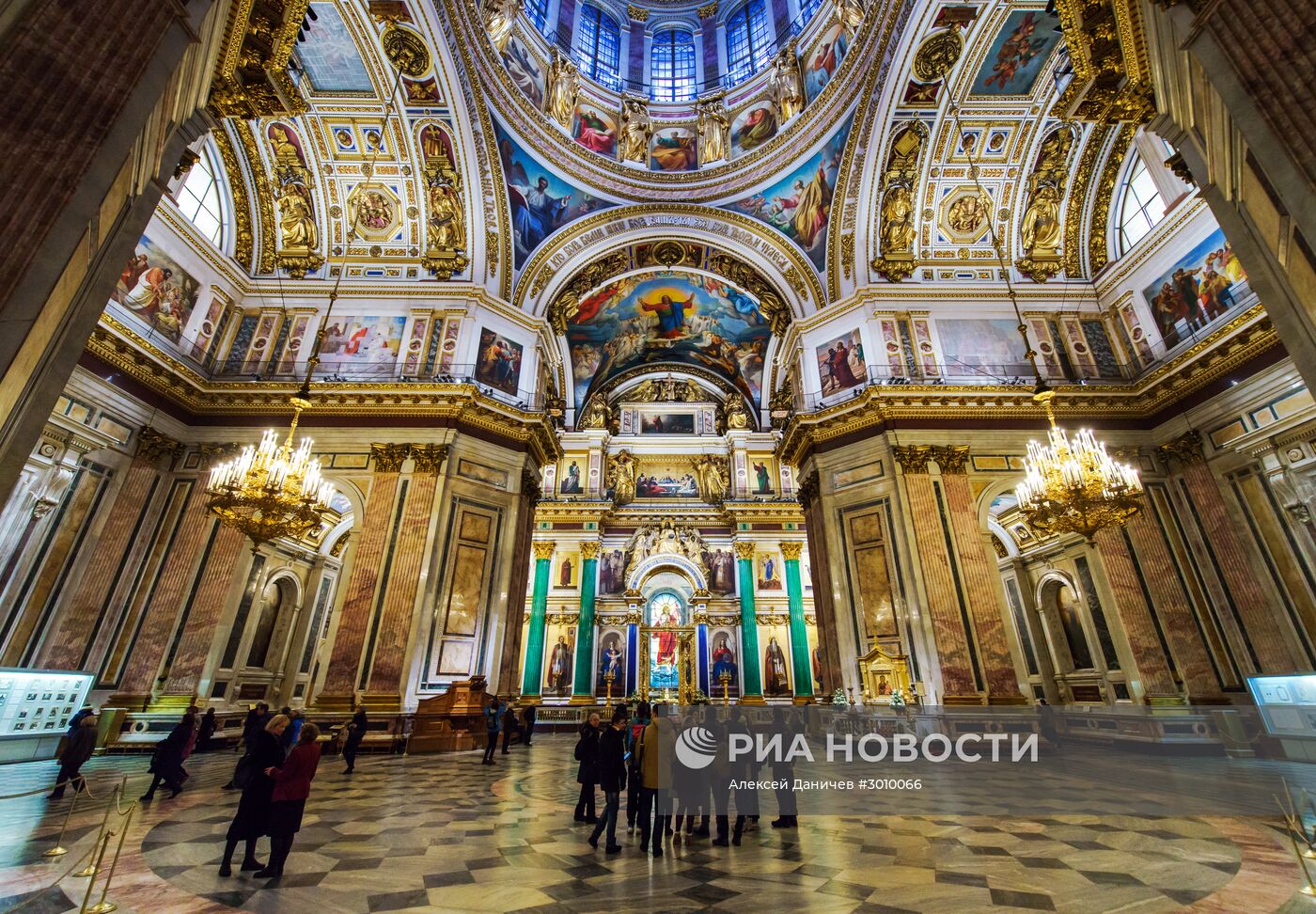 Исаакиевский собор в Санкт-Петербурге