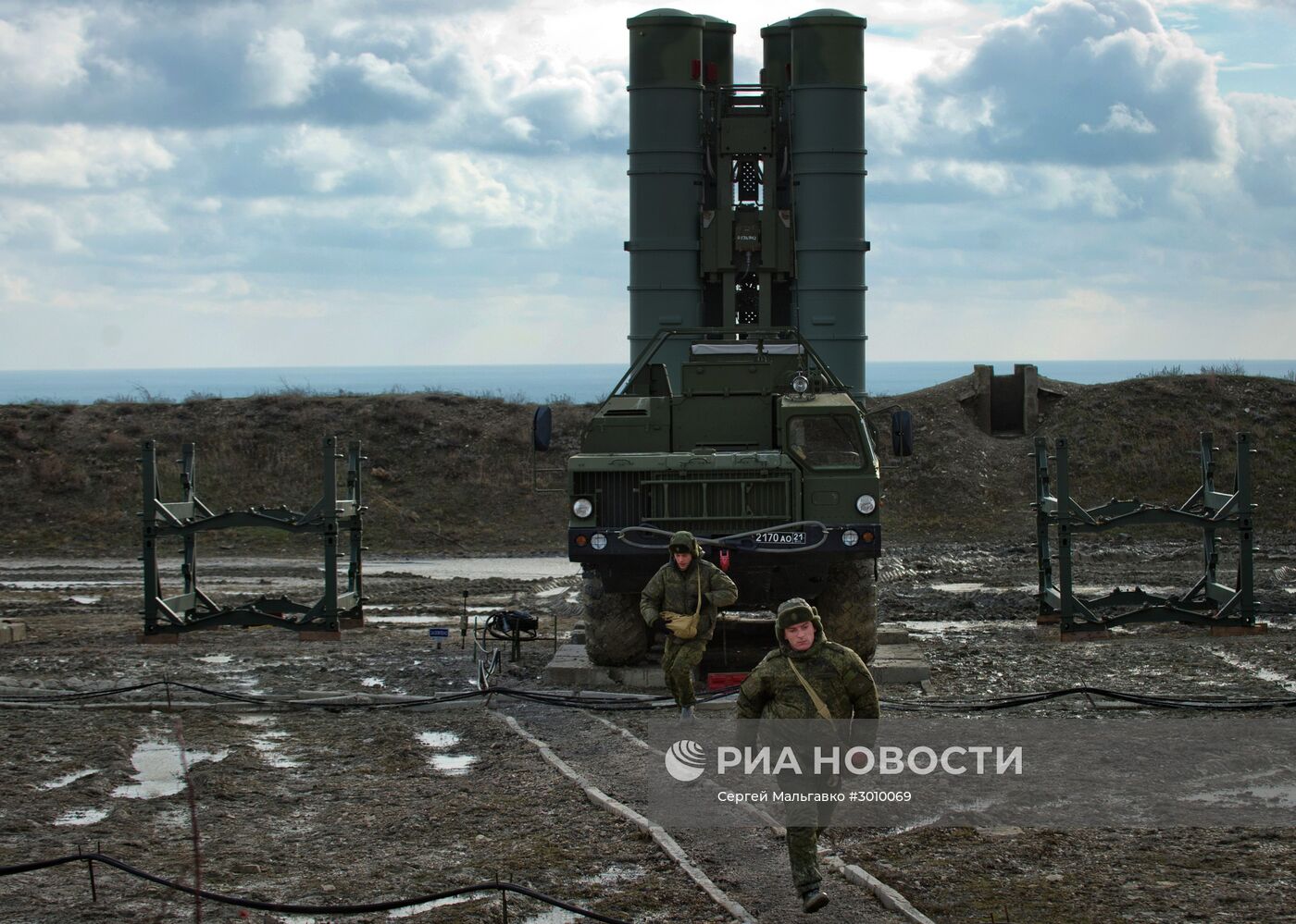 Полк С-400 заступил на боевое дежурство в Крыму