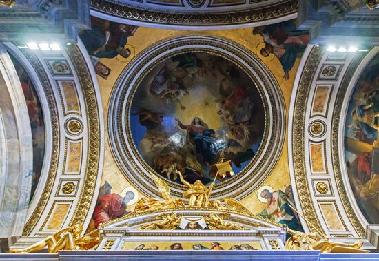 Исаакиевский собор в Санкт-Петербурге