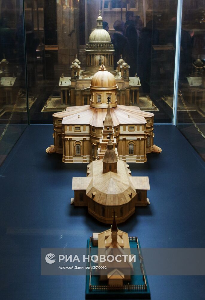 Исаакиевский собор в Санкт-Петербурге